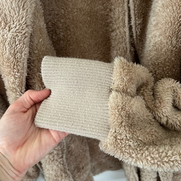 VICI Hooded Oversized Fleece Teddy Jacket - Picture 5 of 6